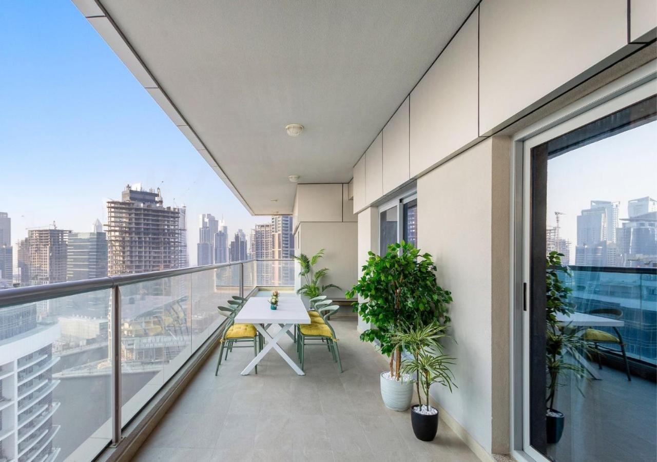Dream Retreat- Burj Views