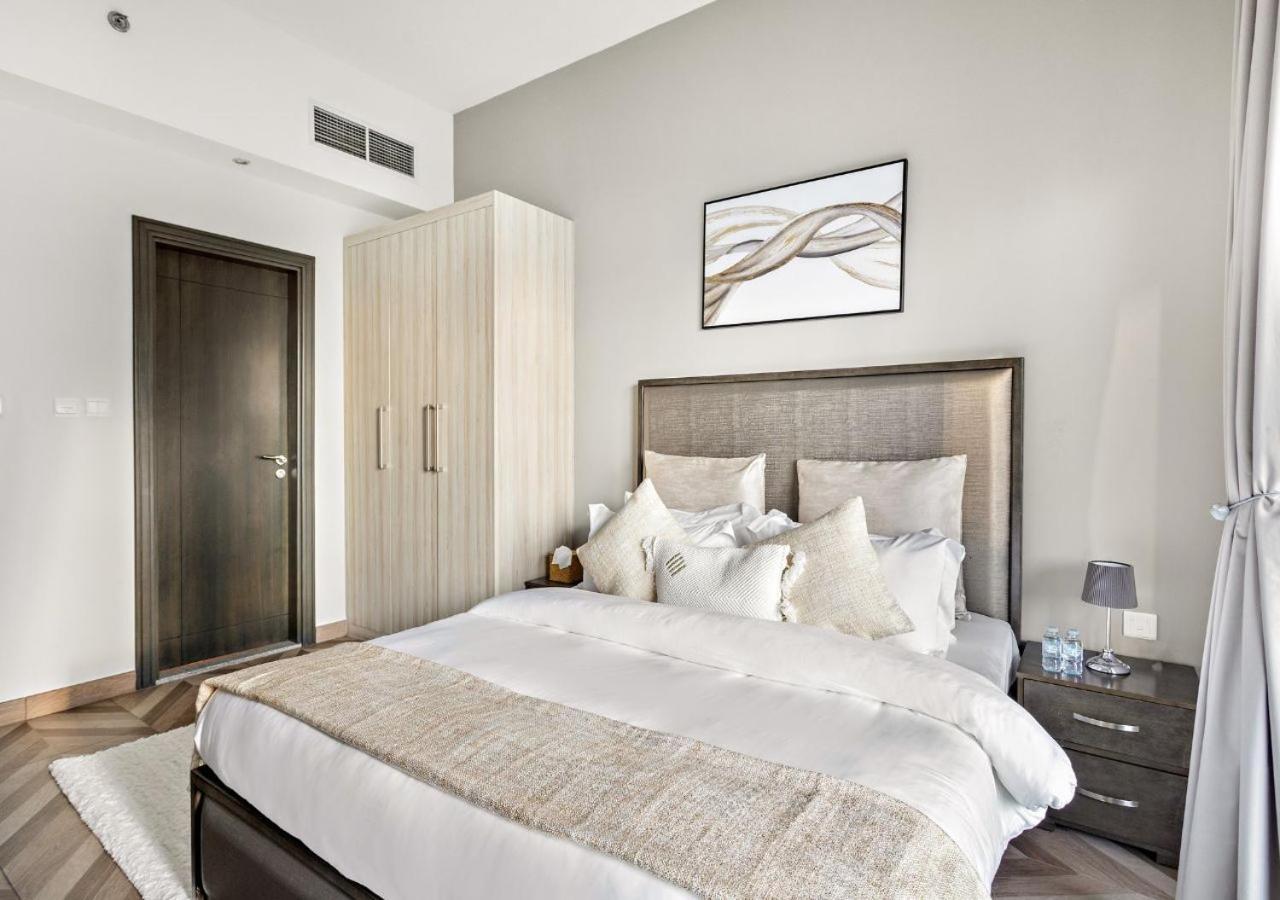 Dream Retreat- Burj Views Apartment Dubai